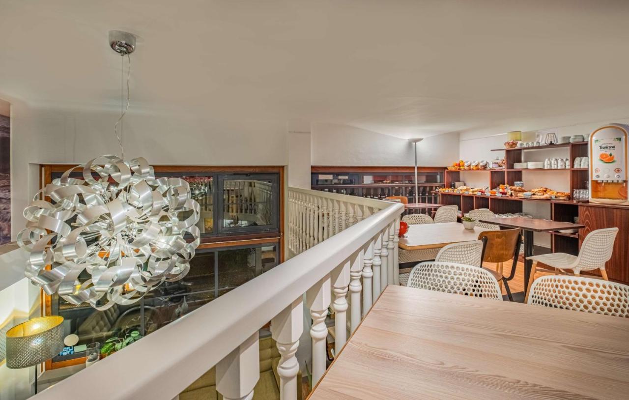 Hotel Sure By Western Centre Lorient