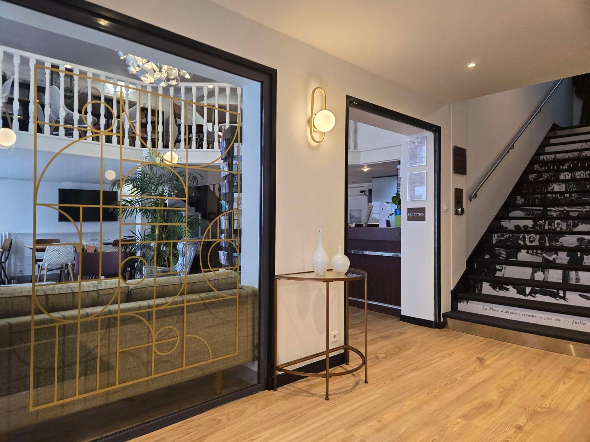 Sure By Western Centre Hotel Lorient