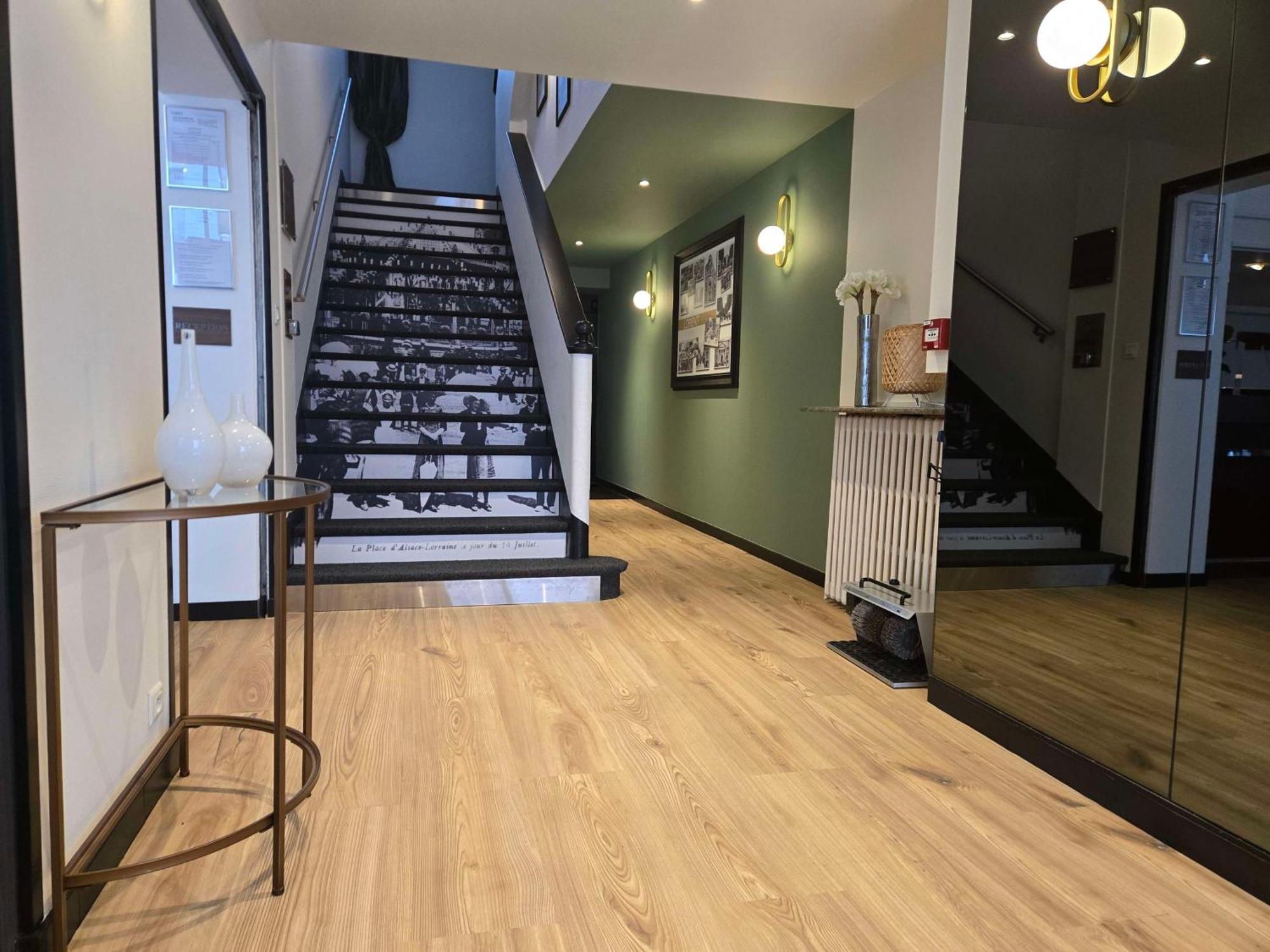 Hotel Sure By Western Centre Lorient